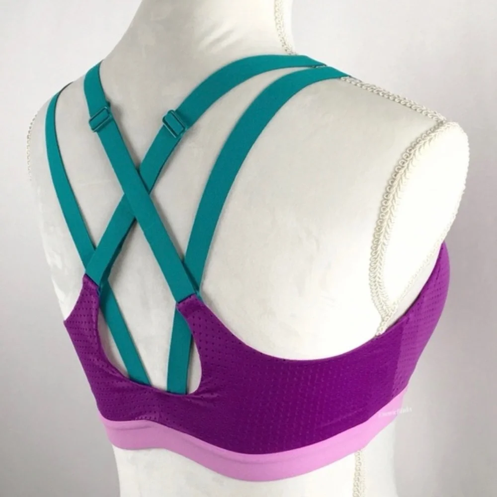 Victoria’s Secret sports bra size 32B - Picture 8 of 8